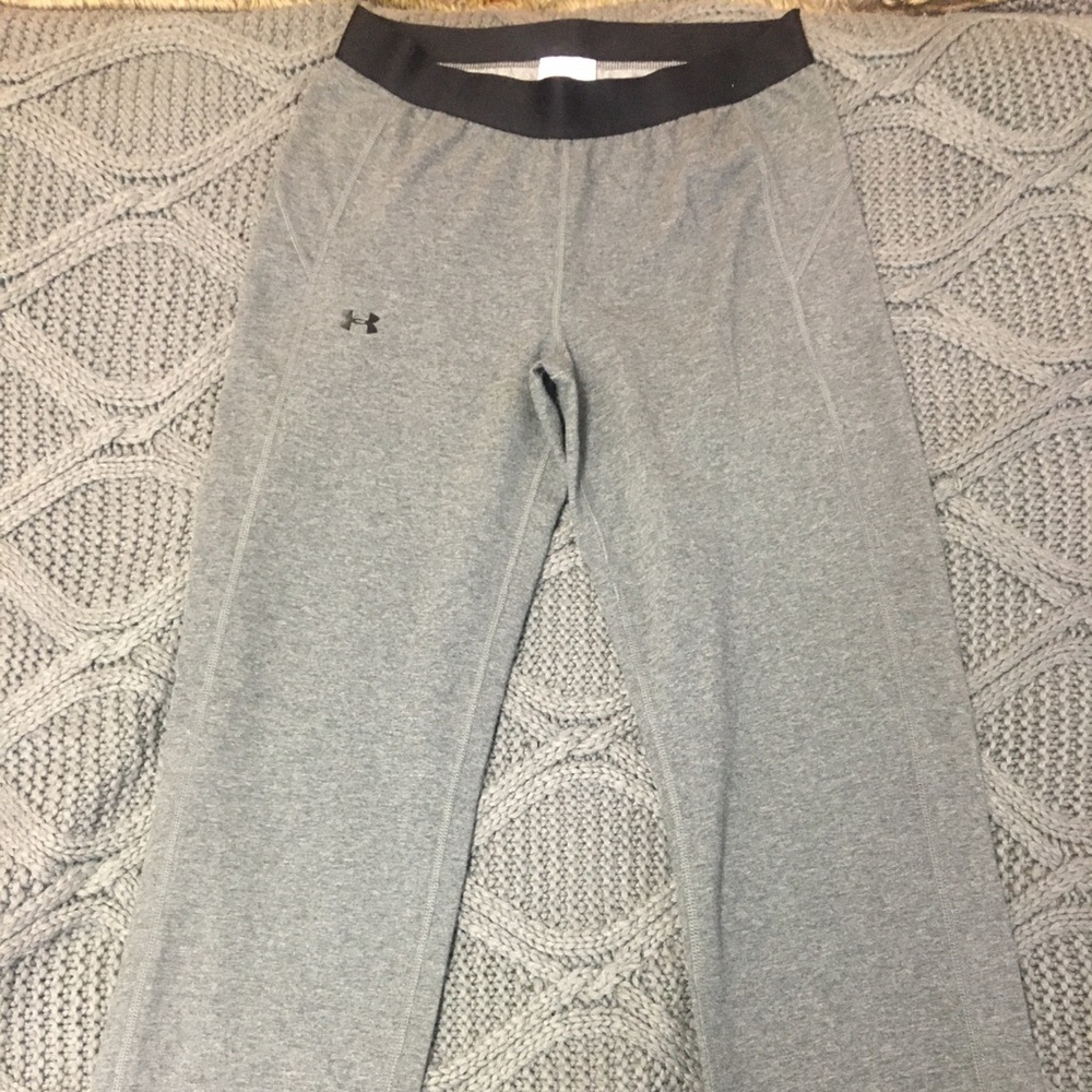 2/$20 ⭐️under armour yoga pants⭐️